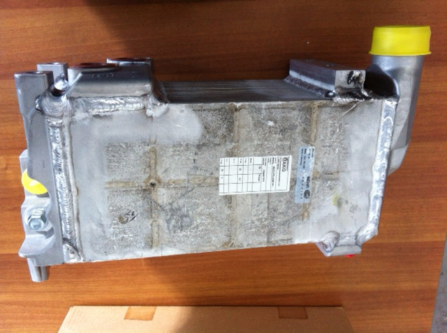 SCAMBIATORE DI CALORE ZF INTARDER - Radiator for Truck: picture 3 SCAMBIATORE DI CALORE ZF INTARDER - Radiator for Truck: picture 3