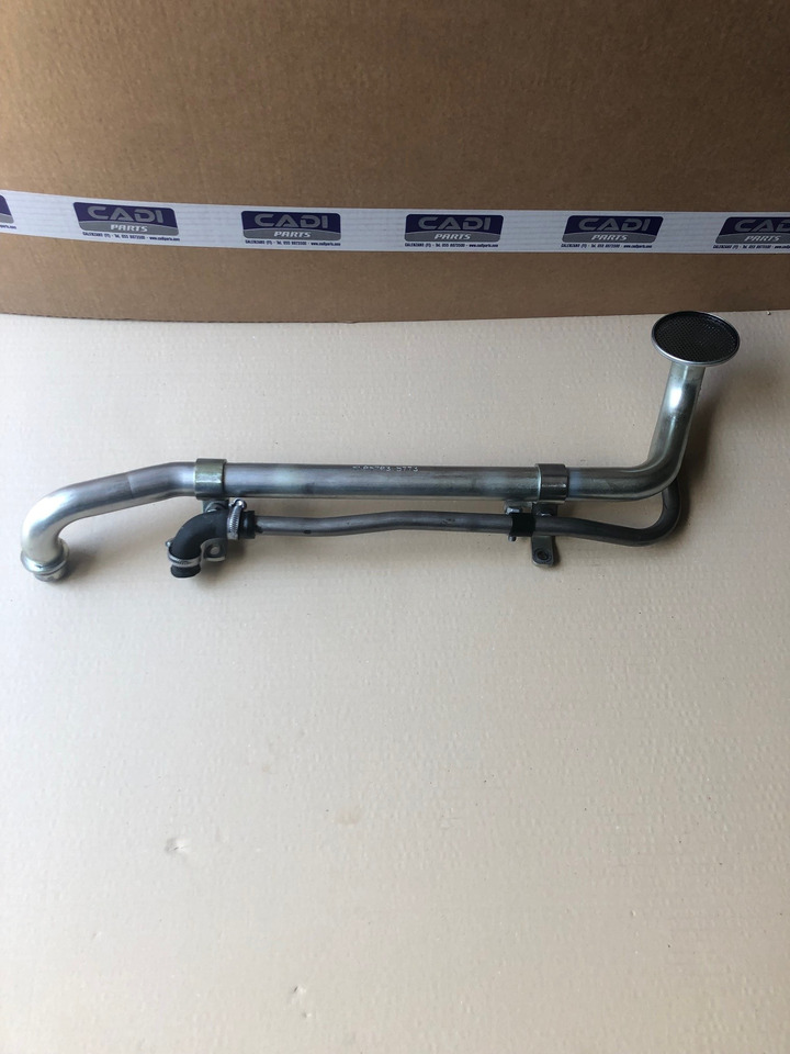 TUBO ASPIRAZIONE OLIO MAN 51057035773 - Engine and parts for Truck: picture 1 TUBO ASPIRAZIONE OLIO MAN 51057035773 - Engine and parts for Truck: picture 1