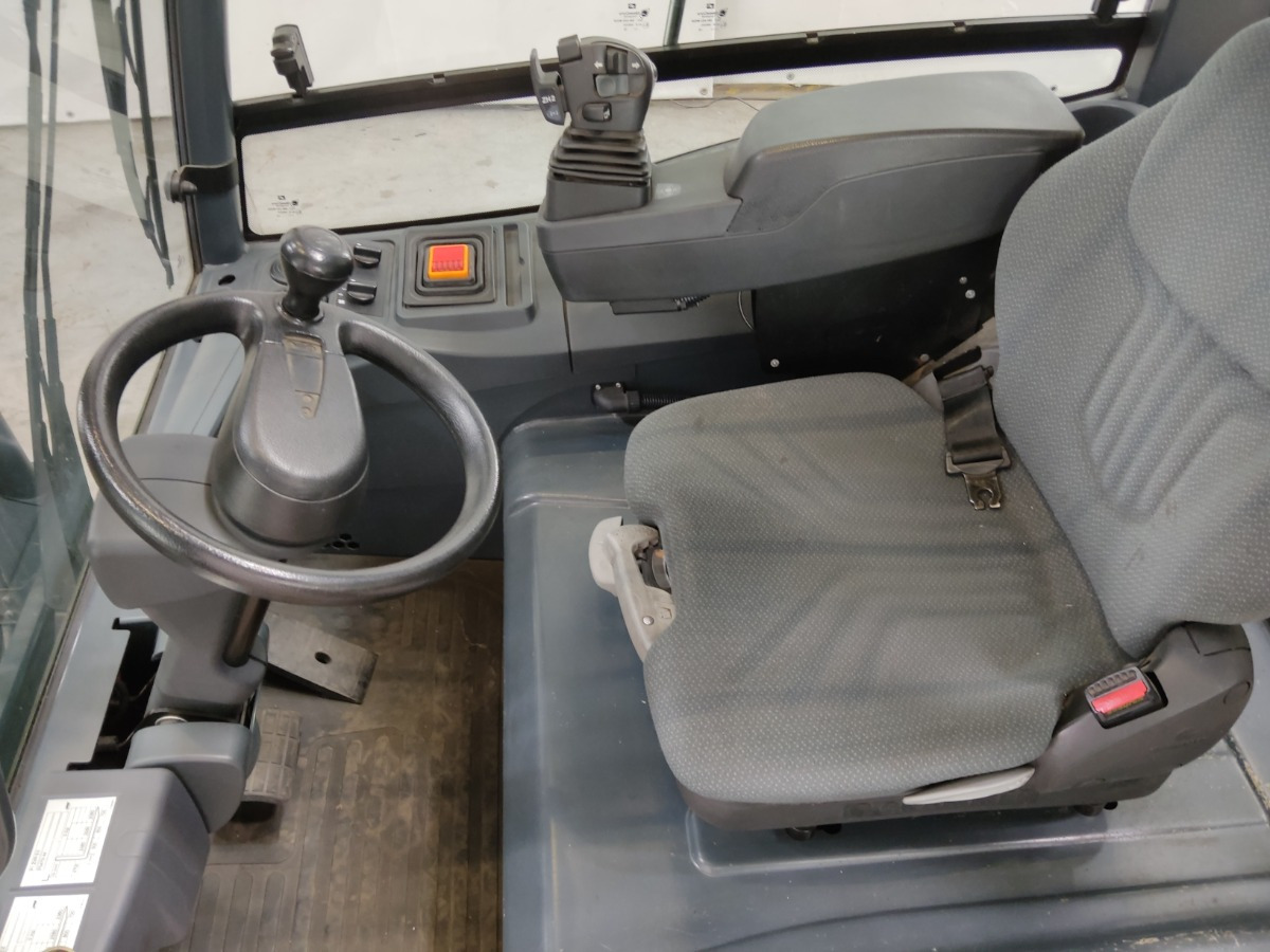 Jungheinrich EFG430S - Electric forklift: picture 3 Jungheinrich EFG430S - Electric forklift: picture 3