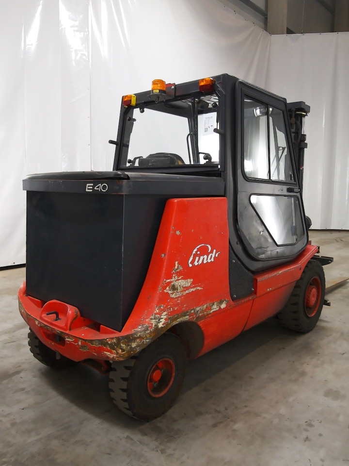 Linde E40P - Electric forklift: picture 2 Linde E40P - Electric forklift: picture 2