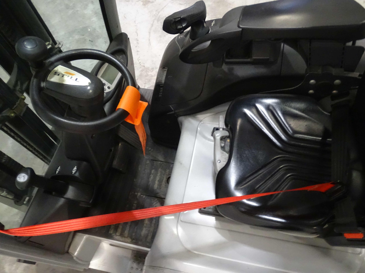 STILL RX60-25 - Electric forklift: picture 3 STILL RX60-25 - Electric forklift: picture 3