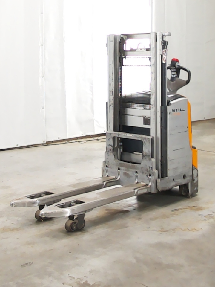 Still EXD18L - Stacker: picture 1 Still EXD18L - Stacker: picture 1