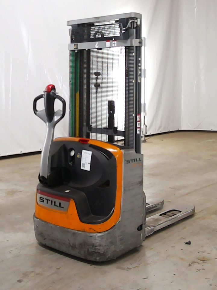 Still EXV12 - Stacker: picture 2 Still EXV12 - Stacker: picture 2