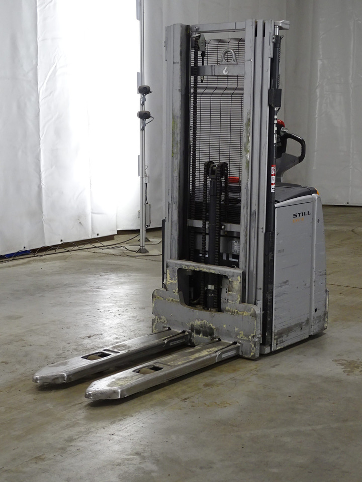 Still EXV16 - Stacker: picture 1 Still EXV16 - Stacker: picture 1