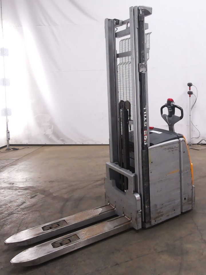 Stacker Still EXV20: picture 1