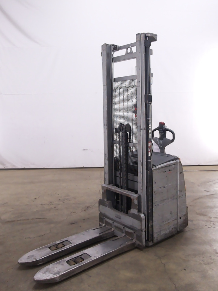 Still EXV20 - Stacker: picture 1 Still EXV20 - Stacker: picture 1