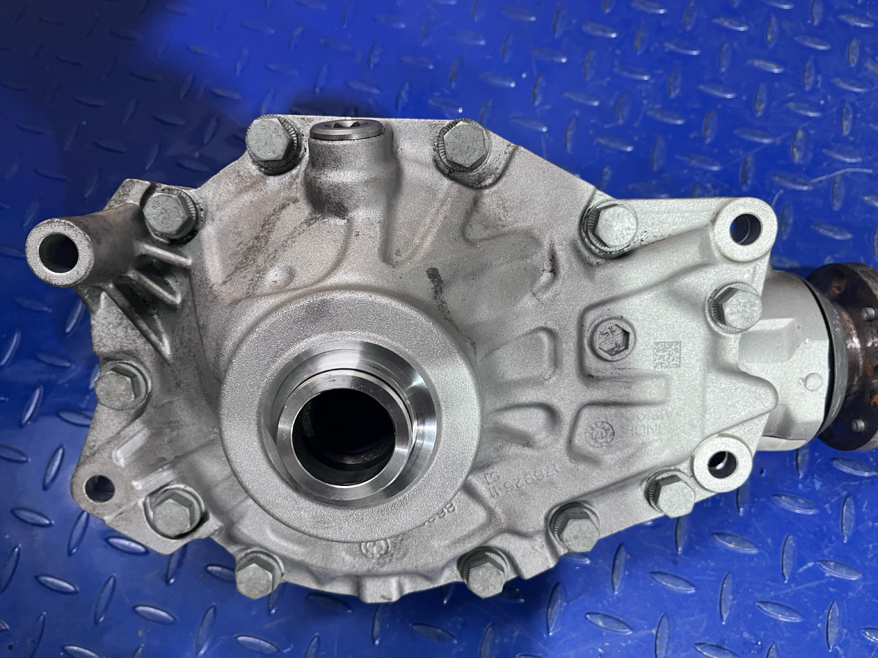 BMW BMW Front Axle Differential 8635870 - Differential gear: picture 2 BMW BMW Front Axle Differential 8635870 - Differential gear: picture 2