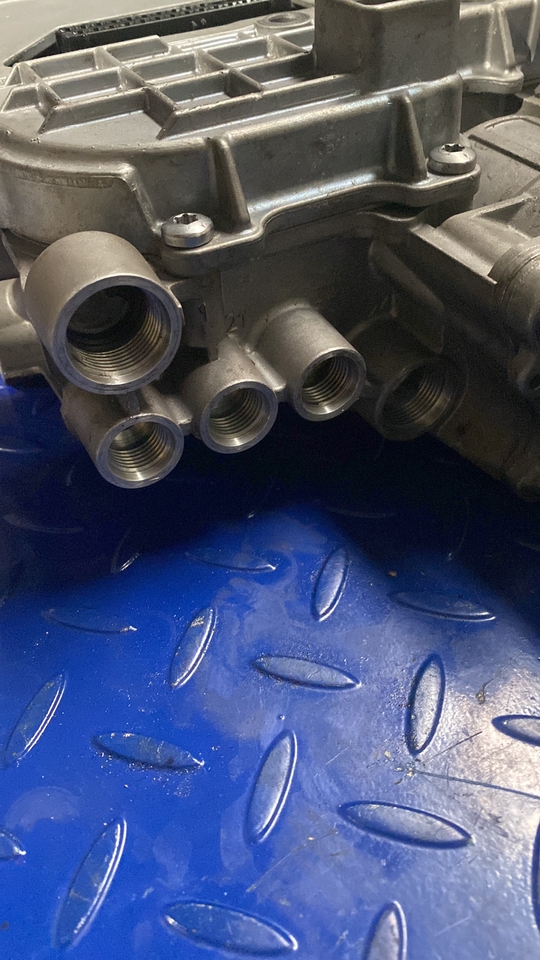 Ecu for Wabco Gear Shift Selectror 4463530041 A0104461309 - Gearbox and parts for Truck: picture 4 Ecu for Wabco Gear Shift Selectror 4463530041 A0104461309 - Gearbox and parts for Truck: picture 4