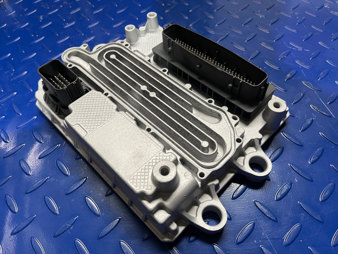 Mercedes Actros MP4 MCM2.1 OM471.926 A0014466235 Reconditioned - ECU for Truck: picture 2 Mercedes Actros MP4 MCM2.1 OM471.926 A0014466235 Reconditioned - ECU for Truck: picture 2