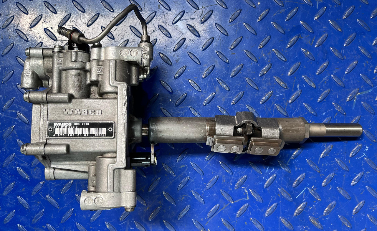 Mercedes Benz Gearshift Actuator A9702680181 Axor Atego Euro 5 - Gearbox: picture 1 Mercedes Benz Gearshift Actuator A9702680181 Axor Atego Euro 5 - Gearbox: picture 1