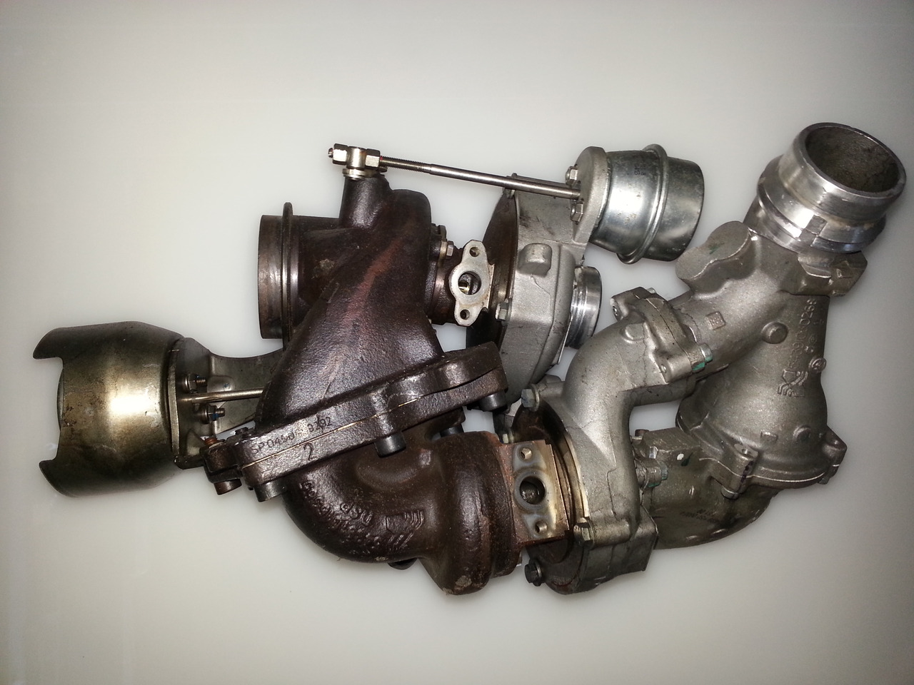 Turbo Mercedes Sprinter 216/316/416/516 CDI BiTurbo Euro 5 - Engine and parts for Car: picture 1 Turbo Mercedes Sprinter 216/316/416/516 CDI BiTurbo Euro 5 - Engine and parts for Car: picture 1