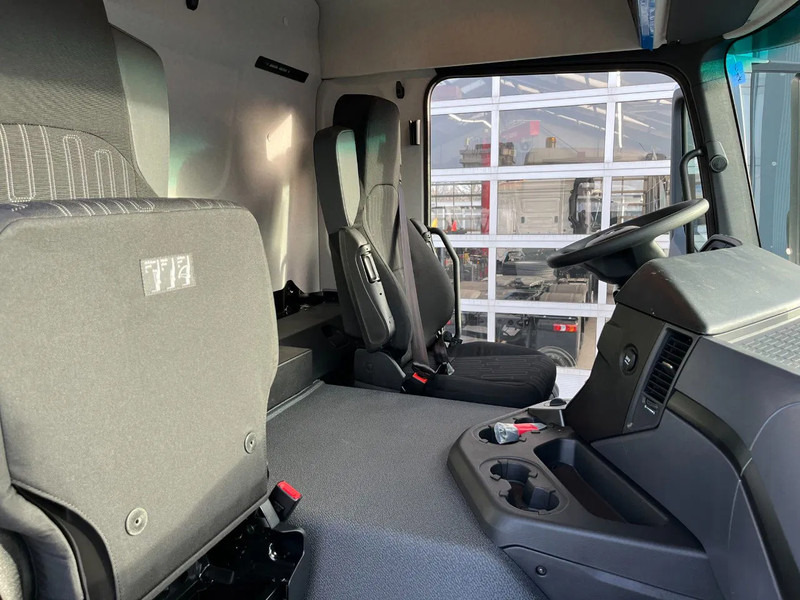 Leasing of Mercedes-Benz Arocs 3340 A 6x6 Cargo Truck Mercedes-Benz Arocs 3340 A 6x6 Cargo Truck: picture 14