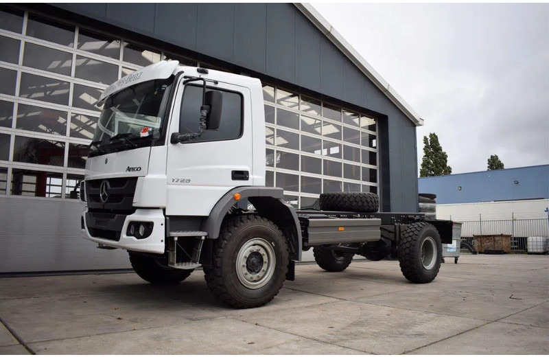 Mercedes-Benz Atego 1725 4x4 Chassis Cabin (2 units) - Cab chassis truck: picture 1 Mercedes-Benz Atego 1725 4x4 Chassis Cabin (2 units) - Cab chassis truck: picture 1