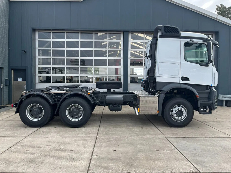 New Tractor unit Mercedes-Benz Actros 3340 S 6x4 Tractor Head: picture 7