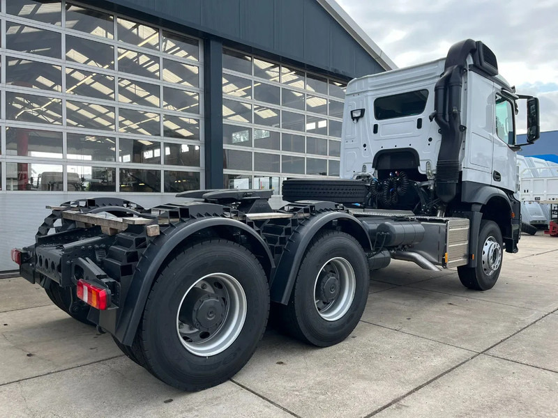 New Tractor unit Mercedes-Benz Actros 3340 S 6x4 Tractor Head: picture 6