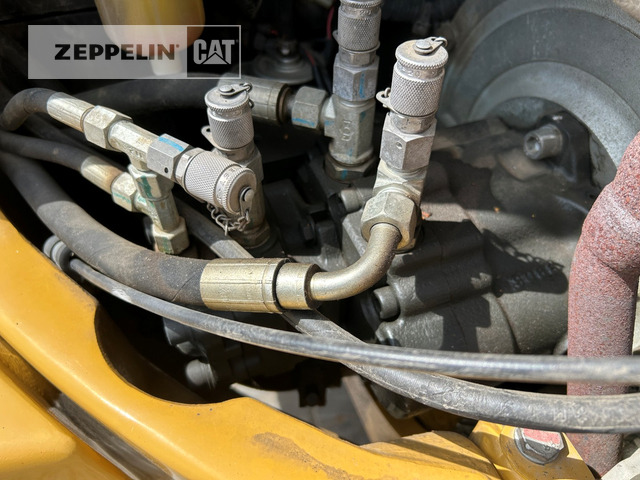 Mini excavator Cat 302.7D: picture 11