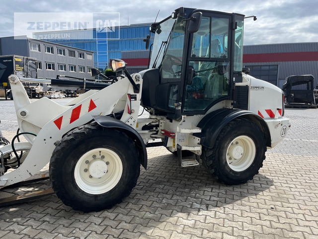 Cat 908M - Wheel loader: picture 3 Cat 908M - Wheel loader: picture 3