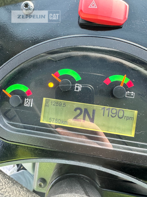 Wheel loader Cat 908M: picture 9 Wheel loader Cat 908M: picture 9