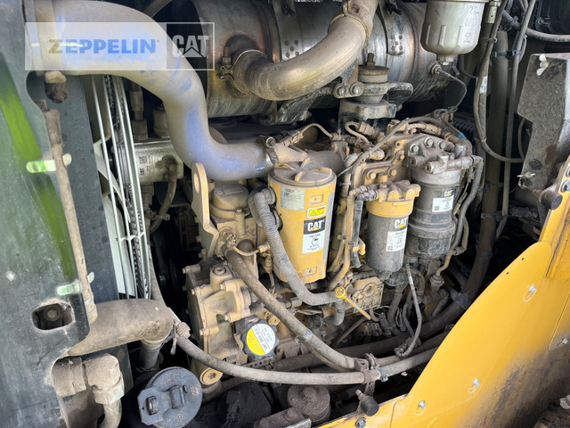 Wheel loader Cat 910M: picture 16