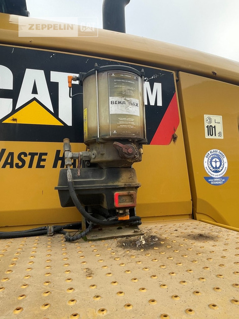 Wheel loader Cat 926M: picture 9