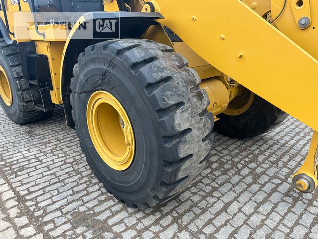 Wheel loader Cat 962M: picture 14