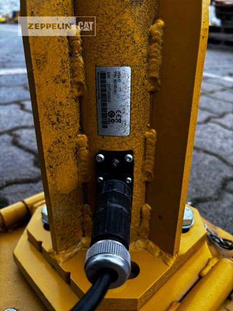 Cat LASER - Construction equipment: picture 2 Cat LASER - Construction equipment: picture 2