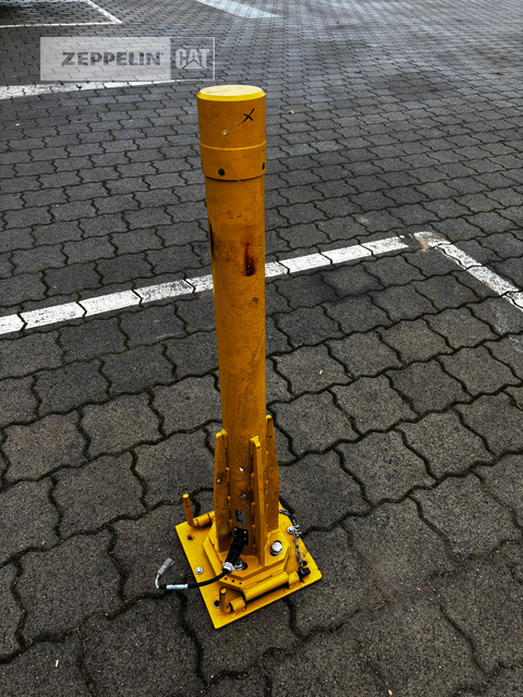 Cat LASER - Construction equipment: picture 1 Cat LASER - Construction equipment: picture 1