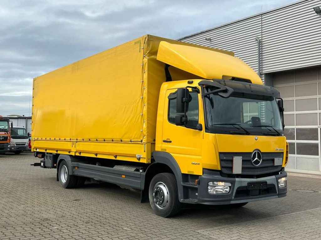 Mercedes-Benz Atego 1224 L Pritsche LBW LBW 1.5to - Curtainsider truck: picture 2 Mercedes-Benz Atego 1224 L Pritsche LBW LBW 1.5to - Curtainsider truck: picture 2