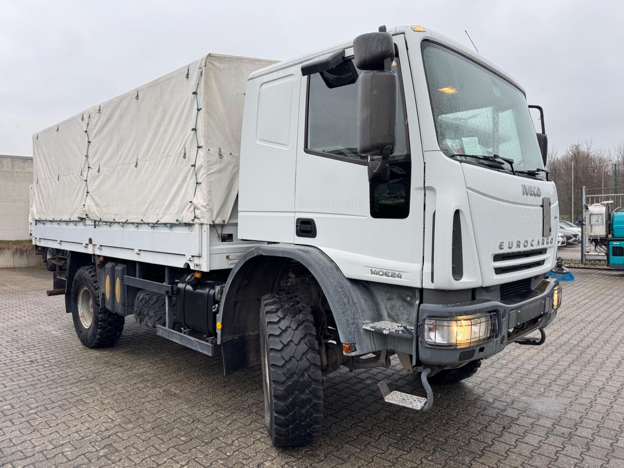 Iveco 140 E240 Eurocargo 4x4 Camper Expedition - Curtainsider truck: picture 4 Iveco 140 E240 Eurocargo 4x4 Camper Expedition - Curtainsider truck: picture 4