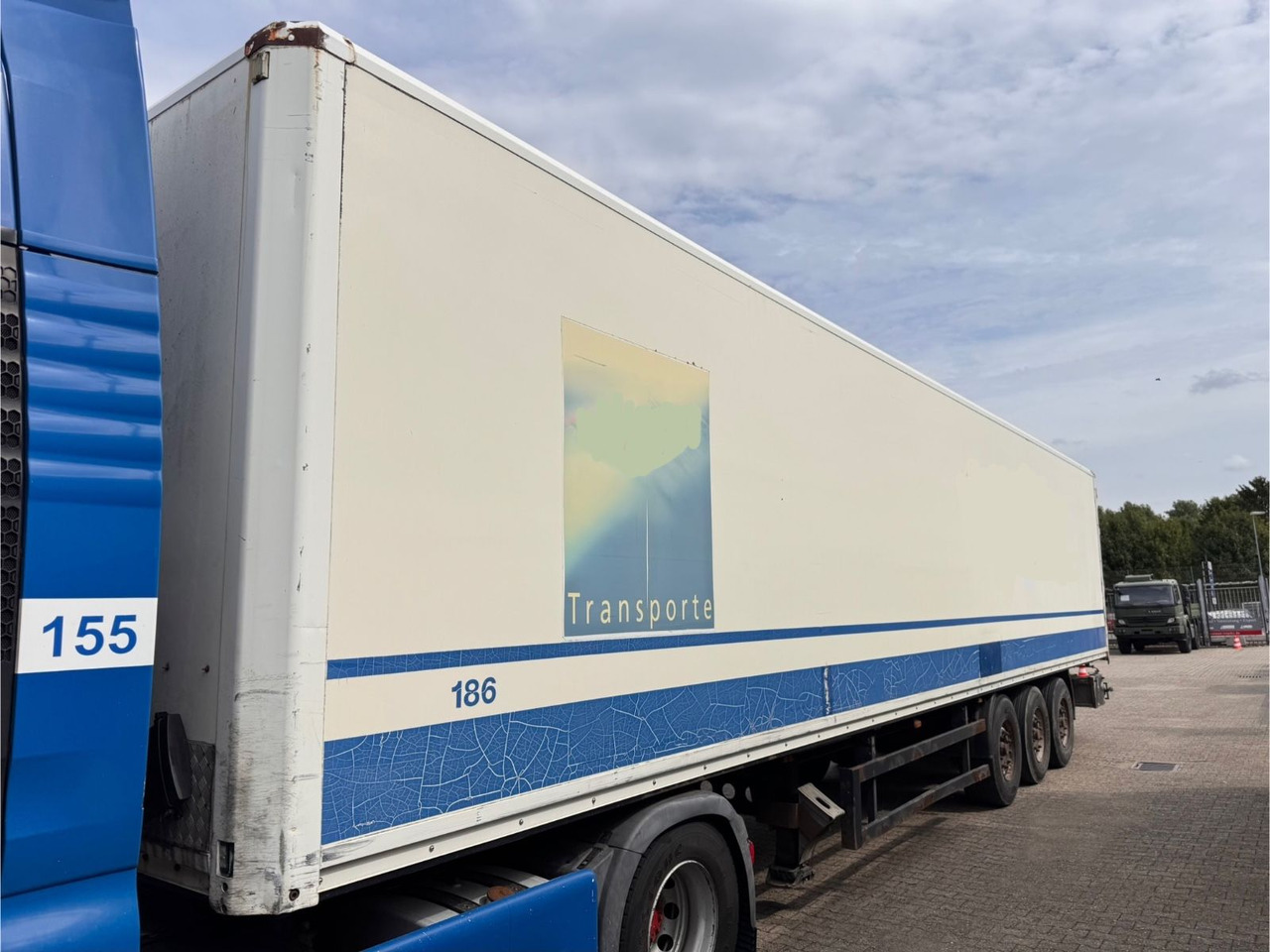 Kögel SPKH 24 Koffer 3-Achser - Closed box semi-trailer: picture 3 Kögel SPKH 24 Koffer 3-Achser - Closed box semi-trailer: picture 3