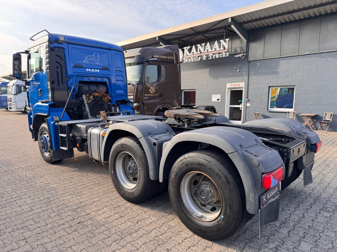 MAN 26.460 TGS 6x6H BLS NEW MOTOR !!! - Tractor unit: picture 3 MAN 26.460 TGS 6x6H BLS NEW MOTOR !!! - Tractor unit: picture 3