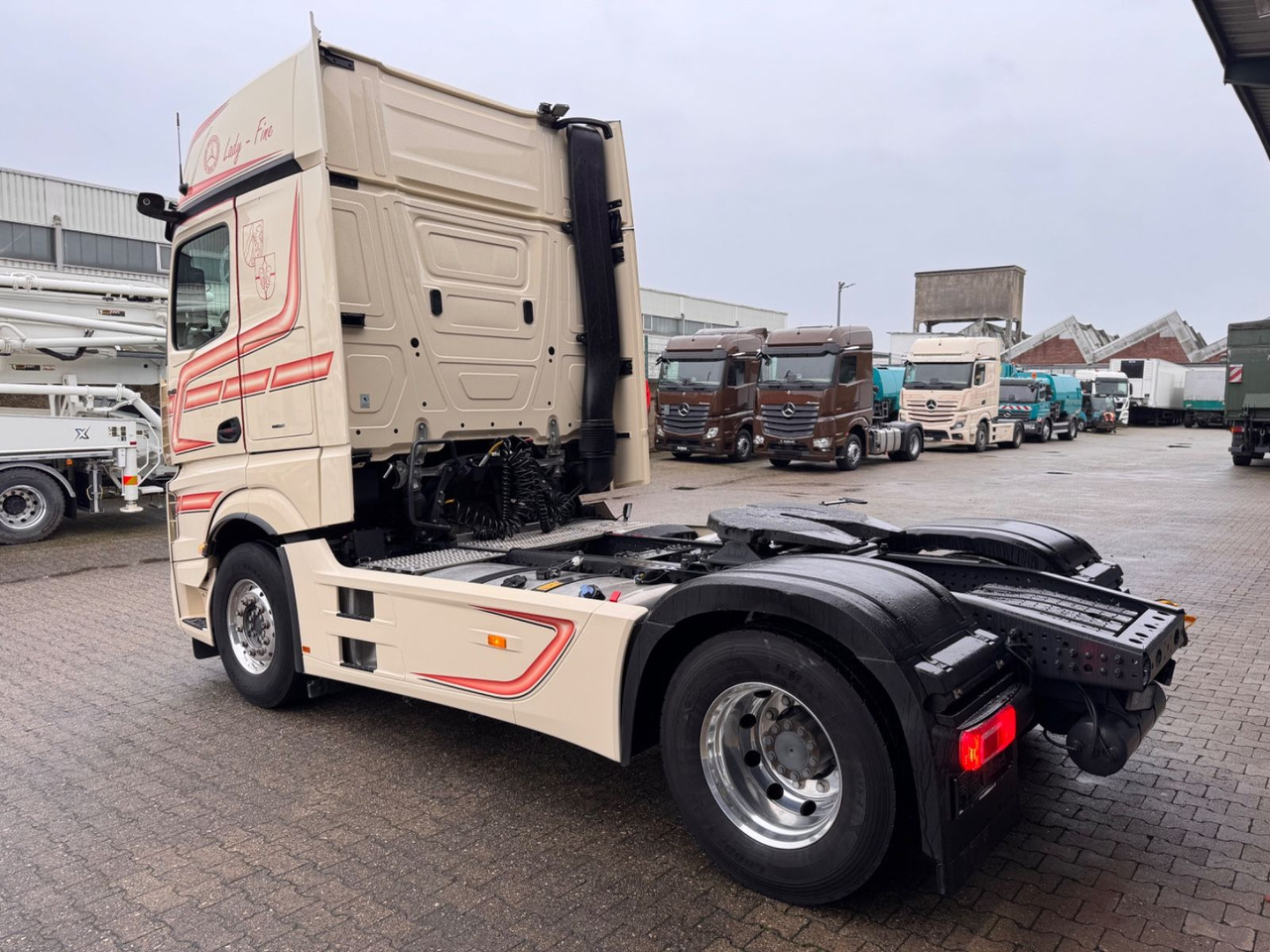 Mercedes-Benz 1848 LS Actros 5 GigaSpace Blatt/Luft - Tractor unit: picture 5 Mercedes-Benz 1848 LS Actros 5 GigaSpace Blatt/Luft - Tractor unit: picture 5