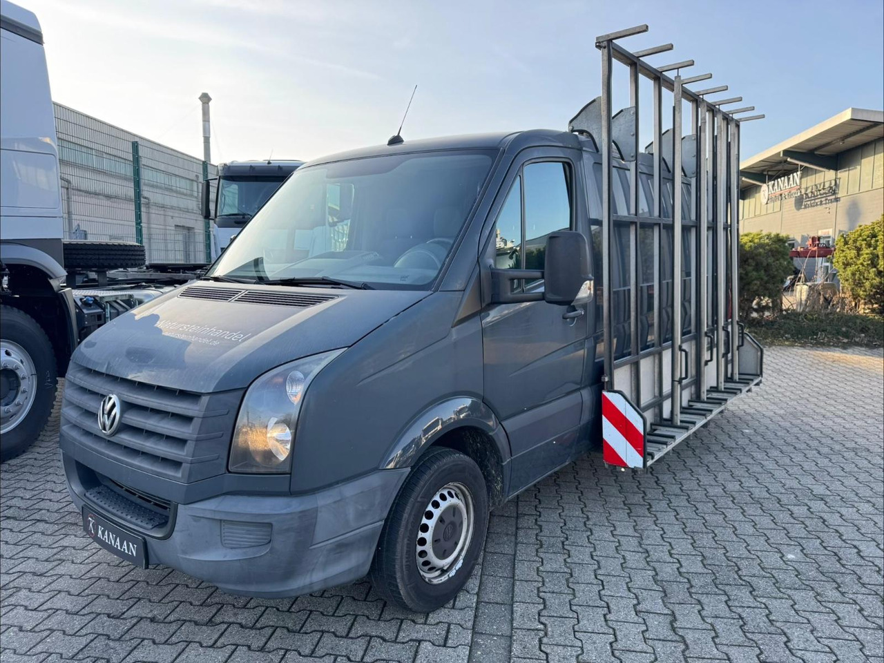 Volkswagen Crafter Kasten 2.0 TDI 30 mittel L2H1 GLASTRANS - Passenger van: picture 1 Volkswagen Crafter Kasten 2.0 TDI 30 mittel L2H1 GLASTRANS - Passenger van: picture 1