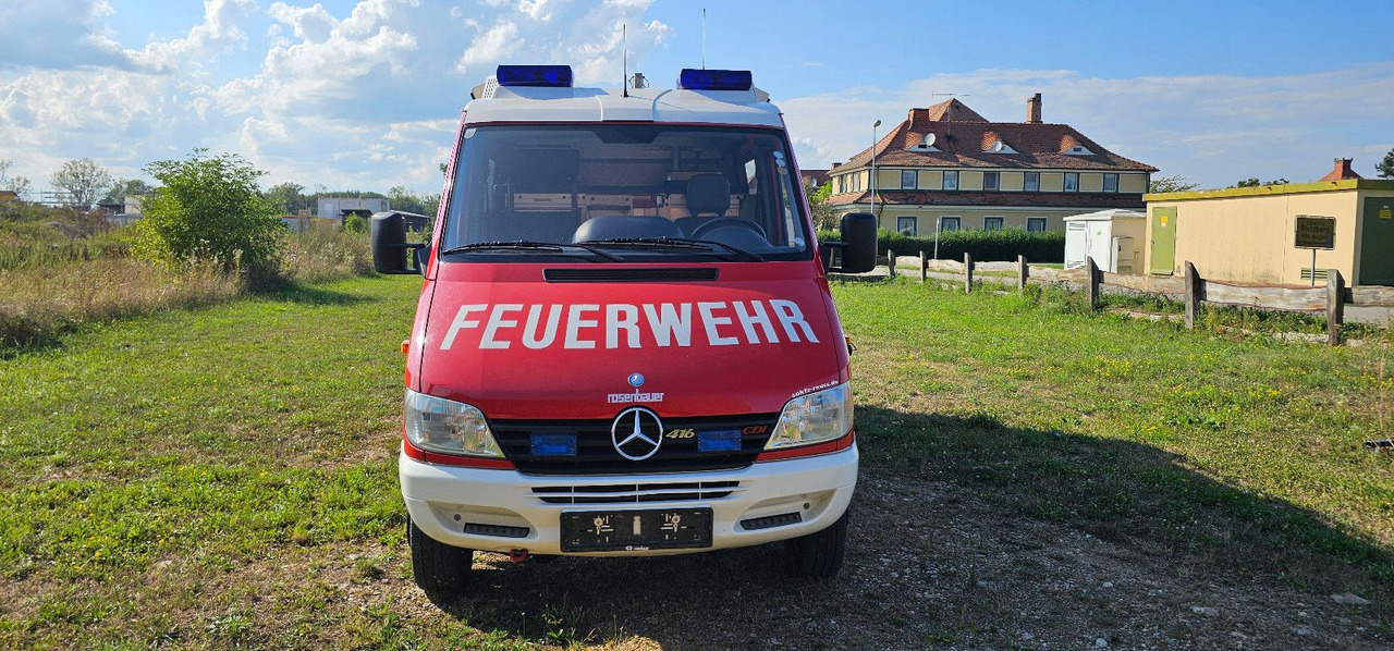 Mercedes-Benz Allrad Sprinter 416 Feuerwehr 4x4 VAN - Commercial vehicle: picture 2 Mercedes-Benz Allrad Sprinter 416 Feuerwehr 4x4 VAN - Commercial vehicle: picture 2