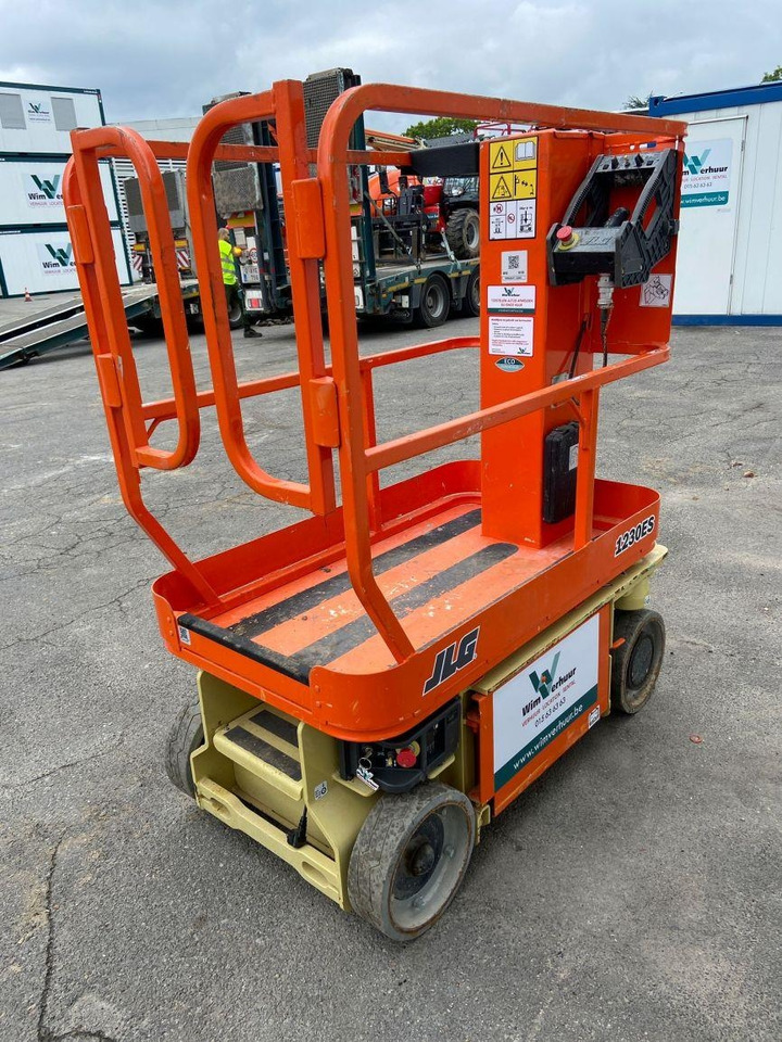 JLG 1230 ES (10150) - Scissor lift: picture 5 JLG 1230 ES (10150) - Scissor lift: picture 5