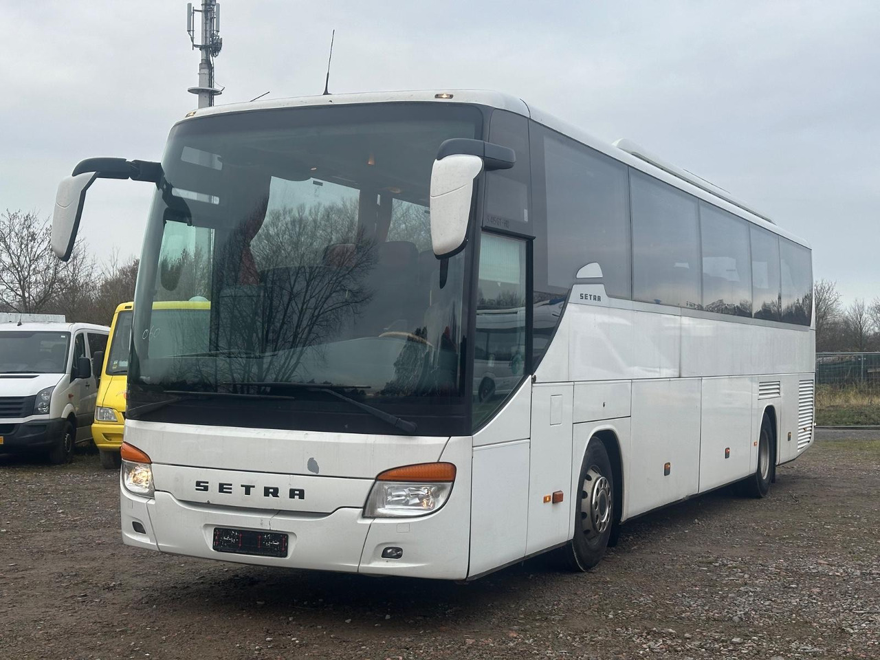 Setra S 415 GT-HD (Euro 4*Analog-Tacho) - Coach: picture 1 Setra S 415 GT-HD (Euro 4*Analog-Tacho) - Coach: picture 1