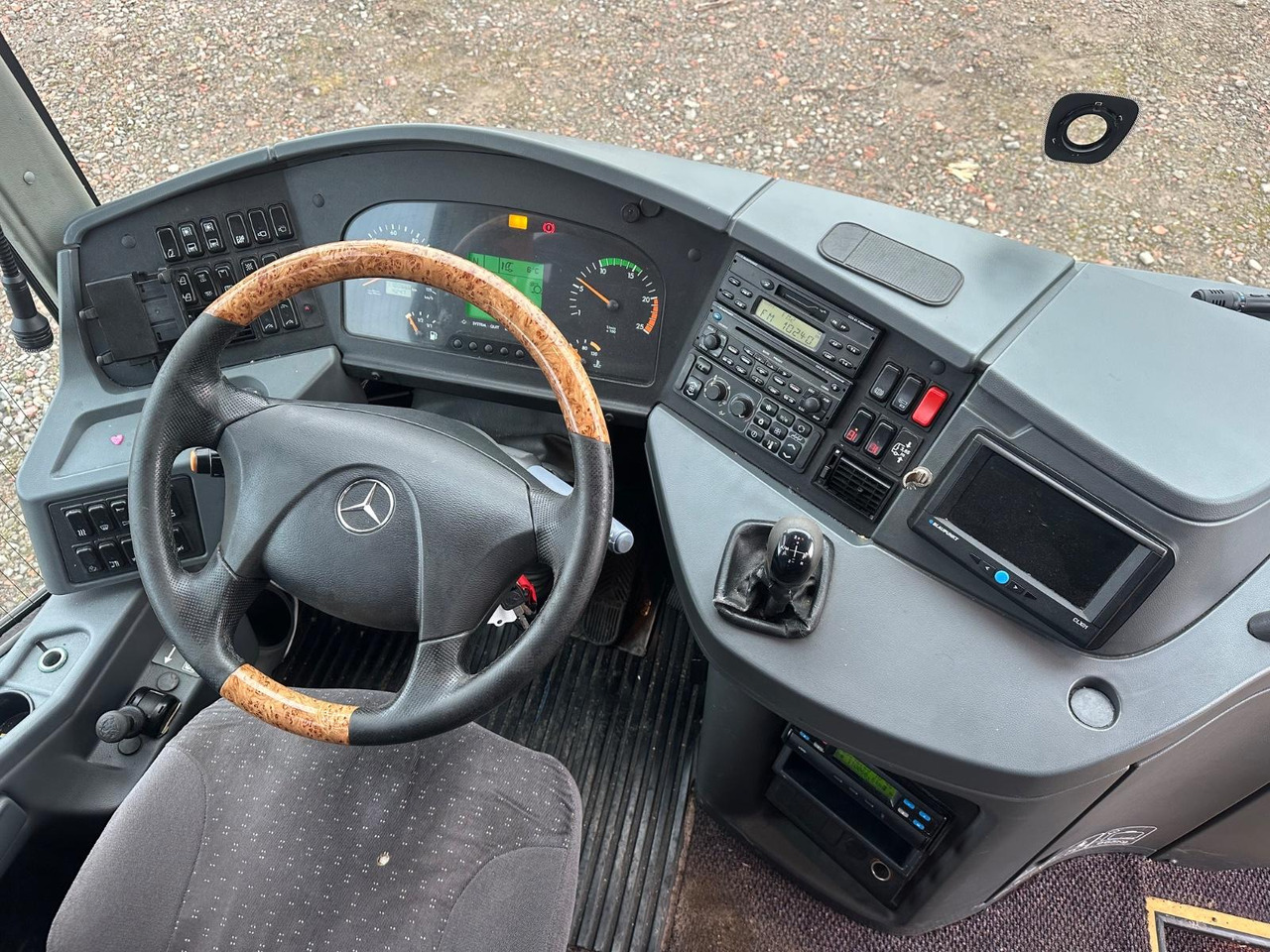 Setra S 415 GT-HD (Euro 4*Analog-Tacho) - Coach: picture 5 Setra S 415 GT-HD (Euro 4*Analog-Tacho) - Coach: picture 5