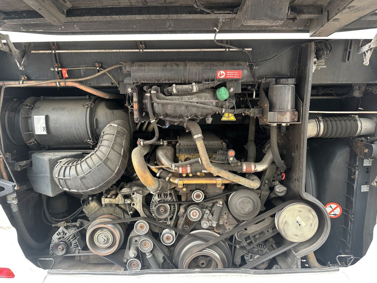 Setra S 516 HD/2A  (54 Sitze*DE-Bus) - Coach: picture 4 Setra S 516 HD/2A  (54 Sitze*DE-Bus) - Coach: picture 4