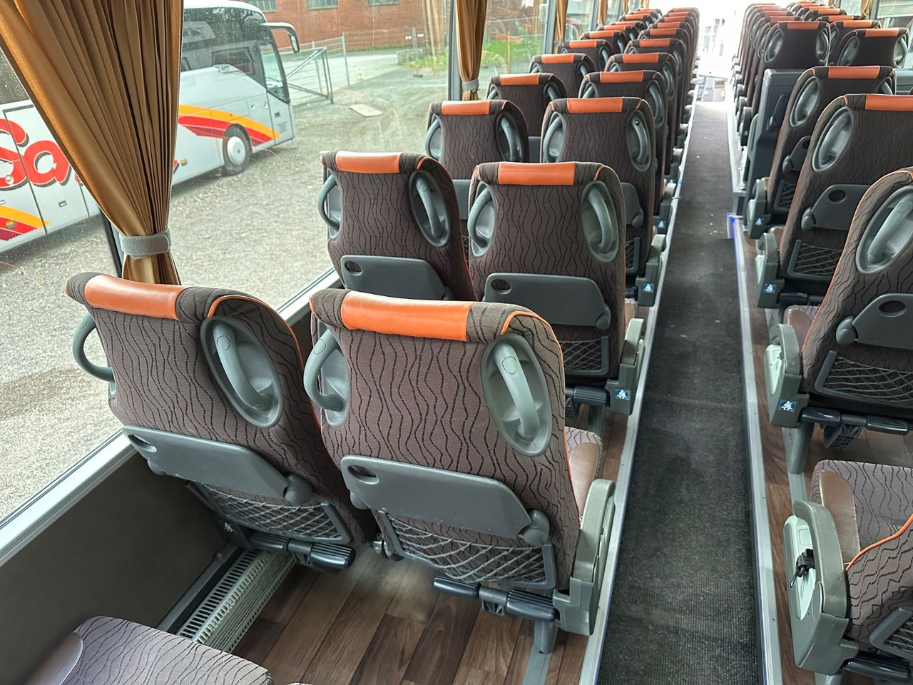 Leasing of Vanhool TX17 Astron (TOP*57 Sitze) 417 HDH/ 517 HDH Vanhool TX17 Astron (TOP*57 Sitze) 417 HDH/ 517 HDH: picture 24 Leasing of Vanhool TX17 Astron (TOP*57 Sitze) 417 HDH/ 517 HDH Vanhool TX17 Astron (TOP*57 Sitze) 417 HDH/ 517 HDH: picture 24